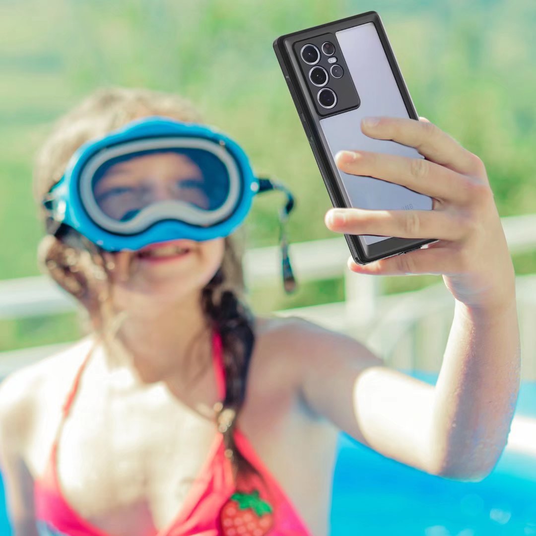 burst-slim-clear-galaxy-s22-ultra-waterproof-case_4