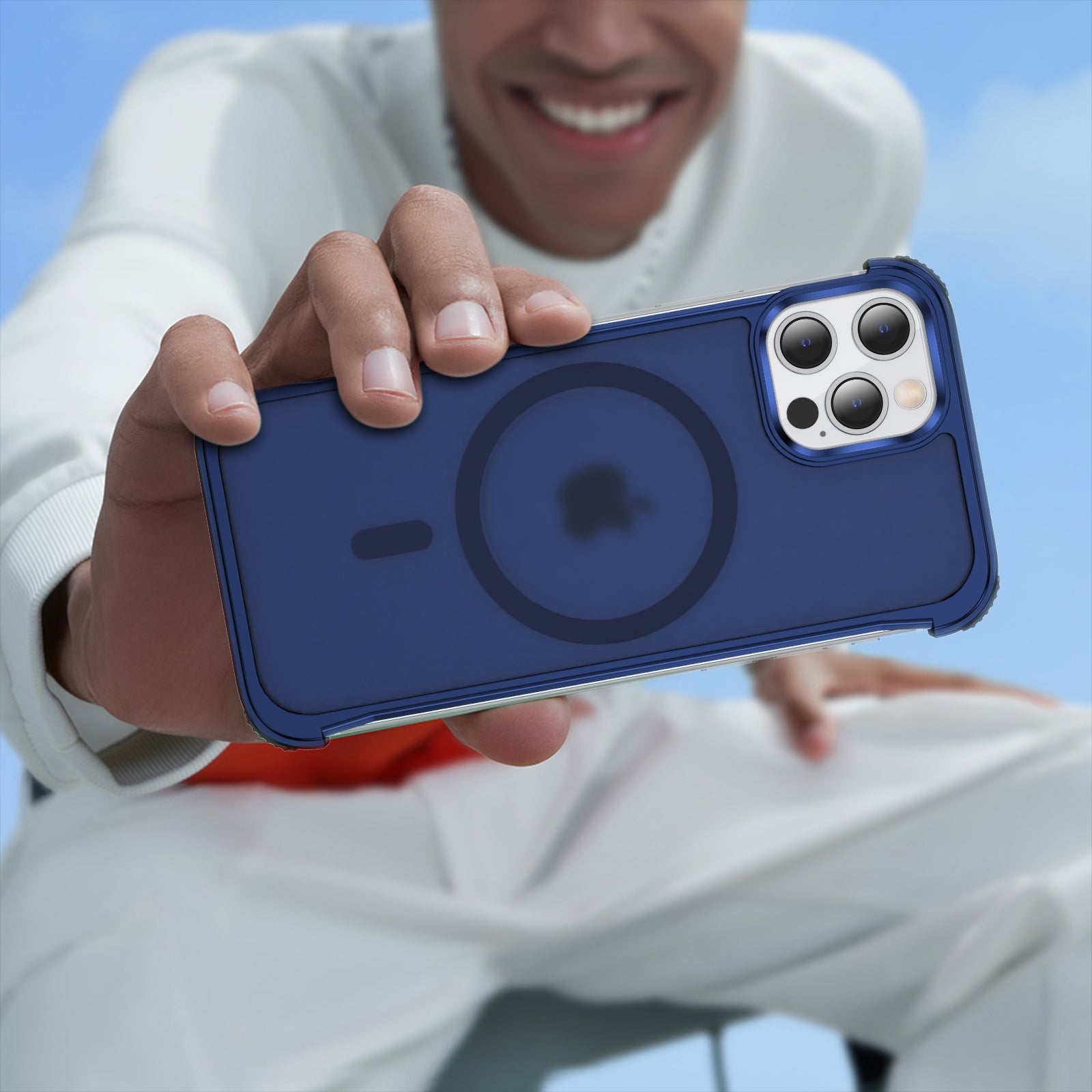 armor-titanium-alloy-frosting-iphone-12-pro-max-magsafe-case_7