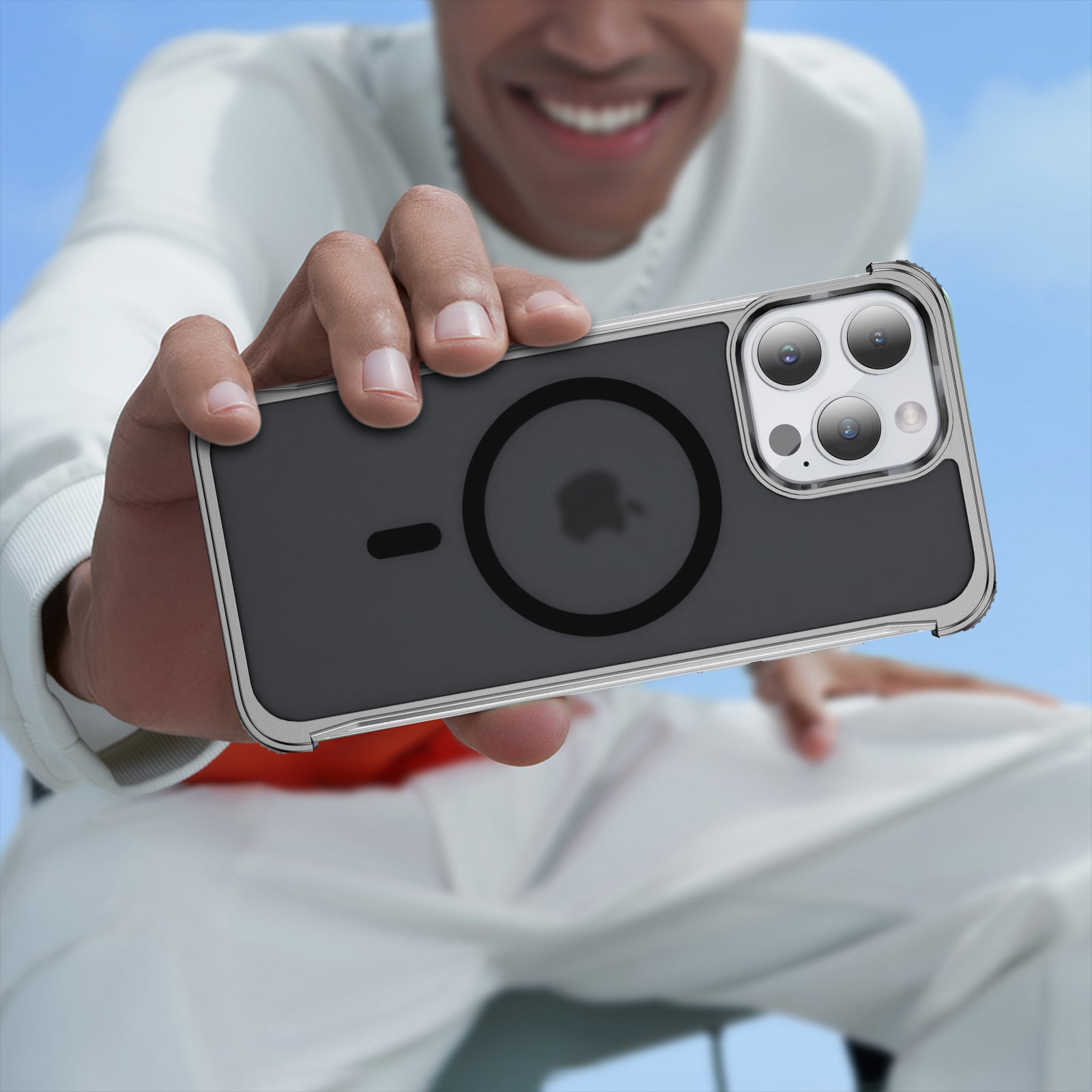 armor-titanium-alloy-frosting-iphone-14-pro-magsafe-case_1