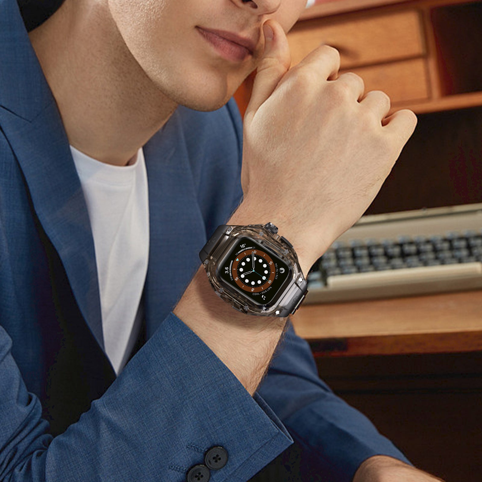 clear-apple-watch-ultra-3-rugged-case-built-in-screen-protector_6