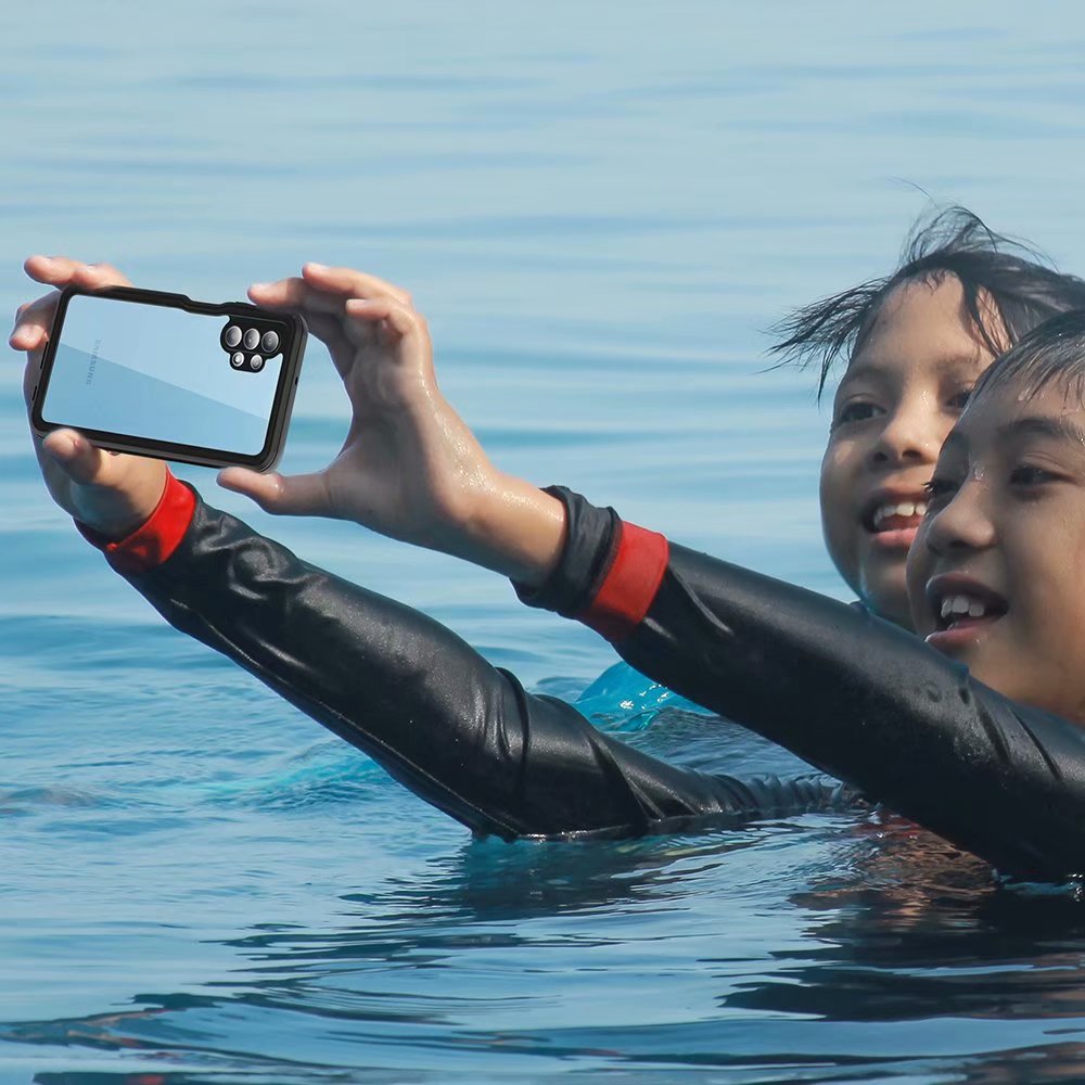 dot-clear-swimming-diving-galaxy-a32-waterproof-cover-4