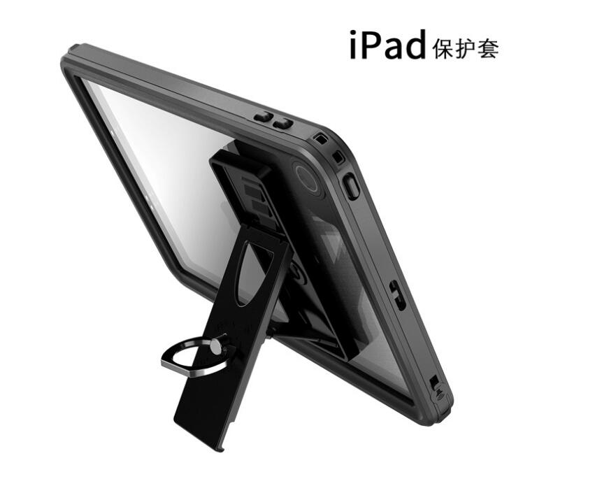 dot-clear-under-water-6-6ft-ipad-mini-5-waterproof-cover_5