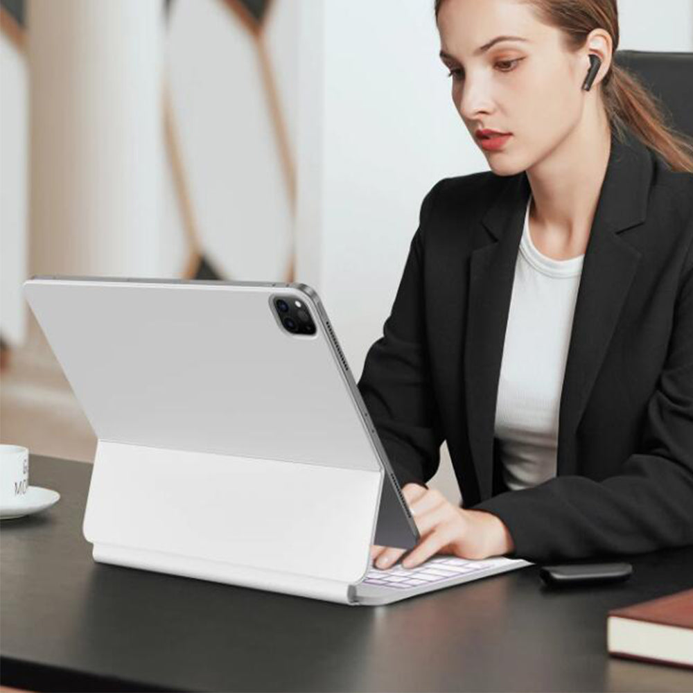 floating-lcd-display-charging-ipad-air-4-keyboard-case-touchpad_14