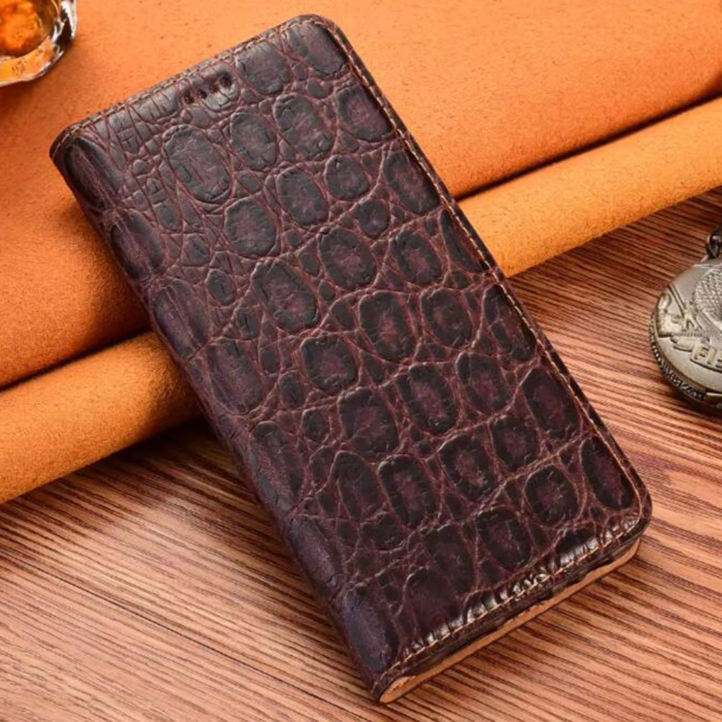 handcrafted-matte-alligator-iphone-17-genuine-leather-case-10