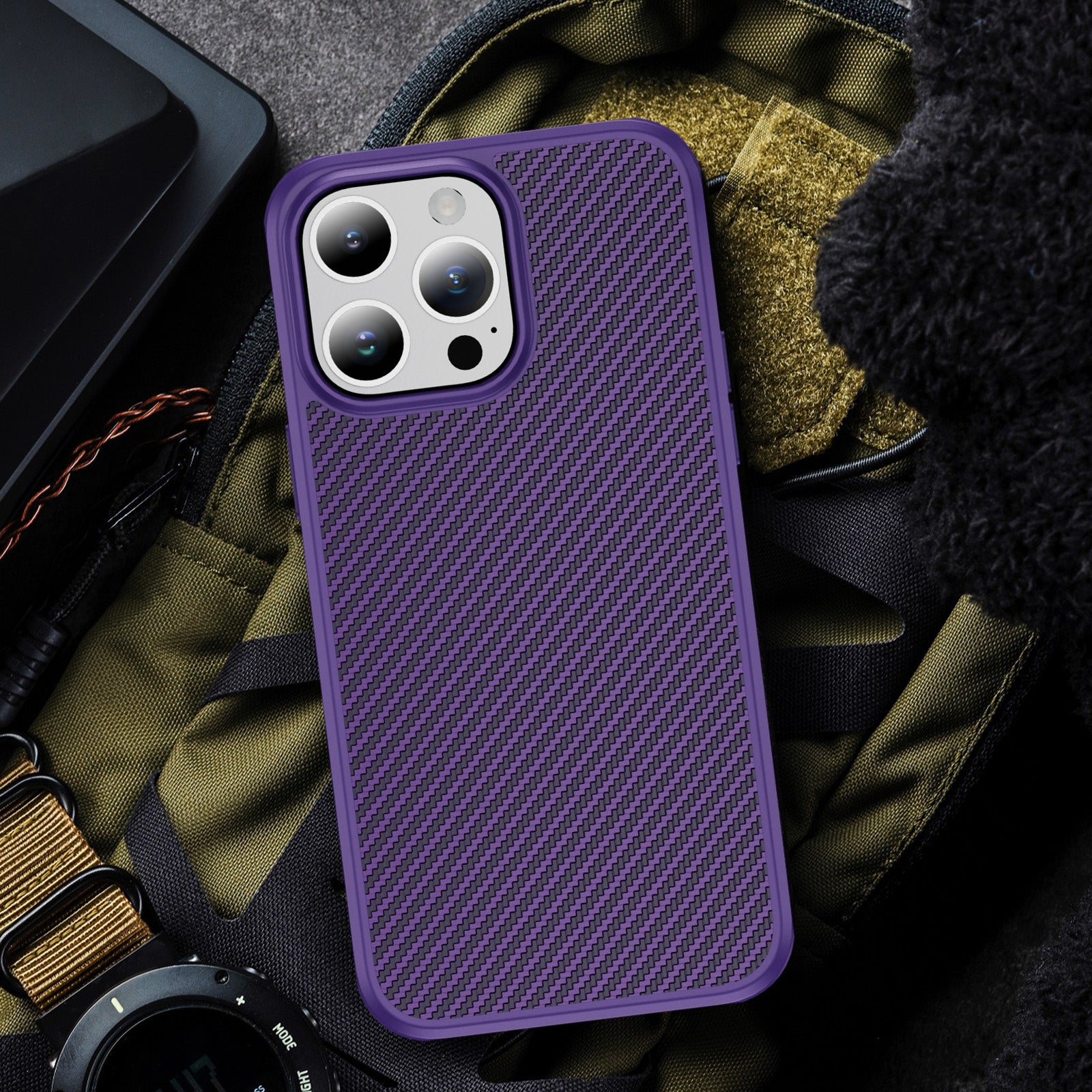 hawkeye-acrylic-tpu-combo-iphone-13-pro-max-carbon-fiber-case_12