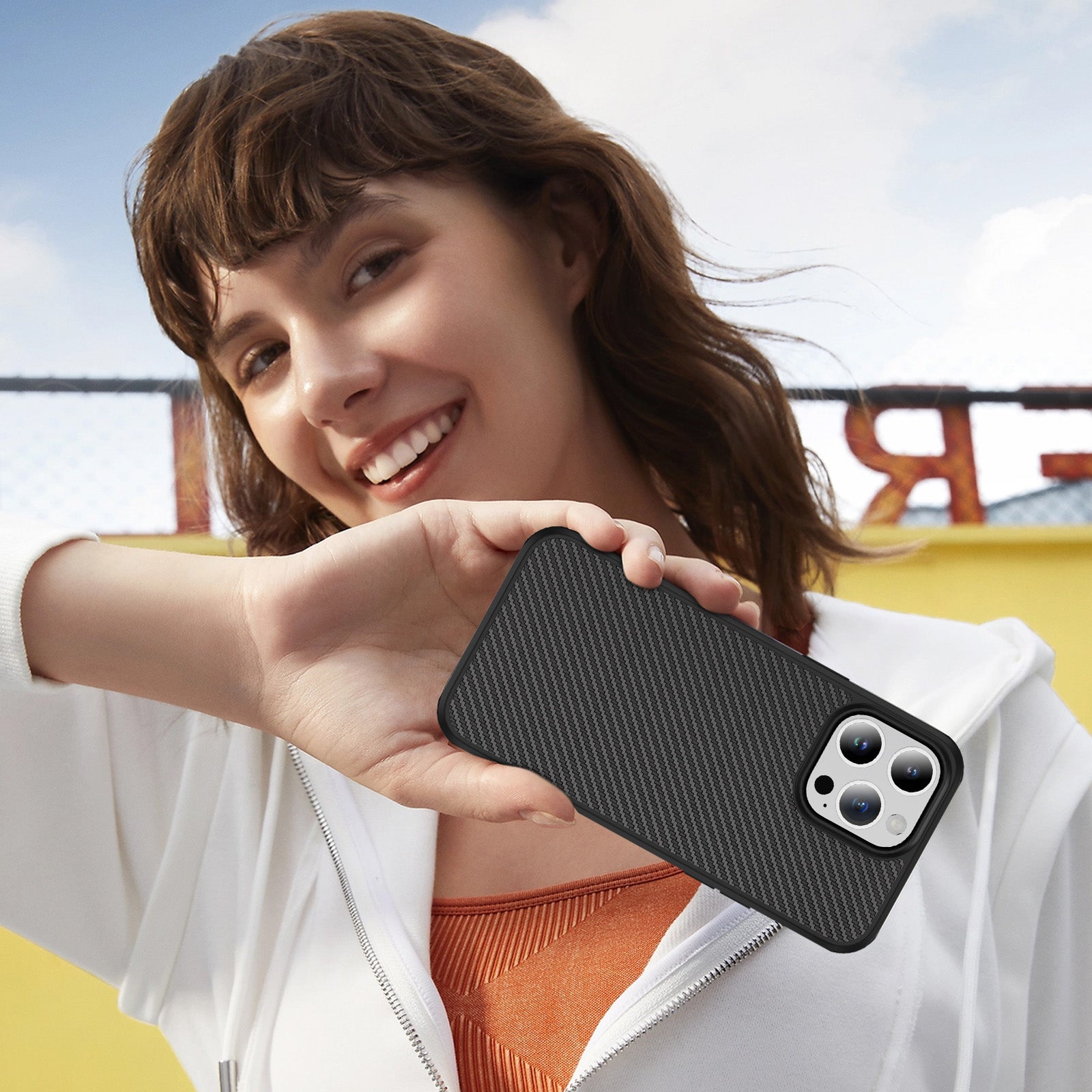 hawkeye-acrylic-tpu-combo-iphone-14-pro-carbon-fiber-case_6