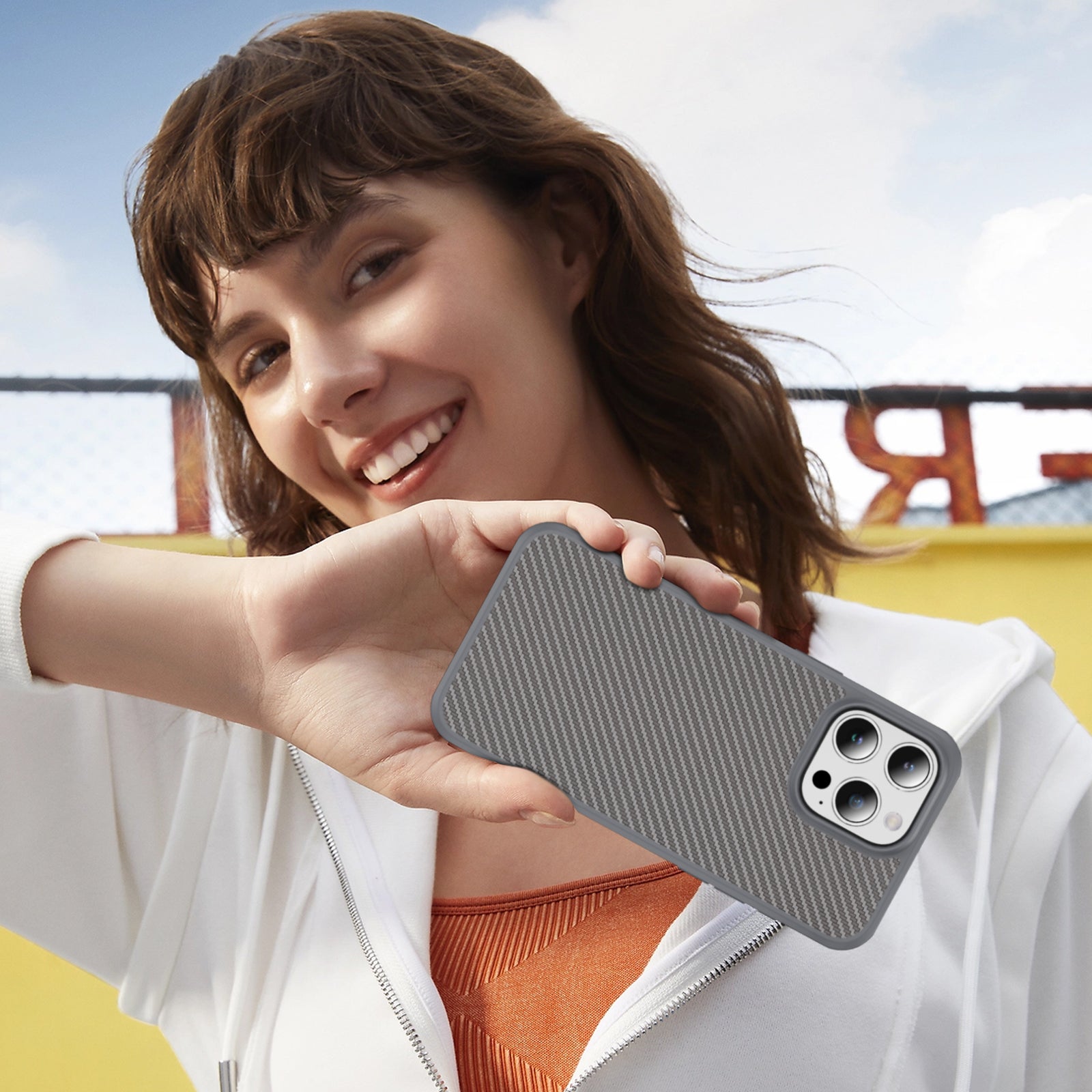 hawkeye-acrylic-tpu-combo-iphone-15-pro-carbon-fiber-case_11