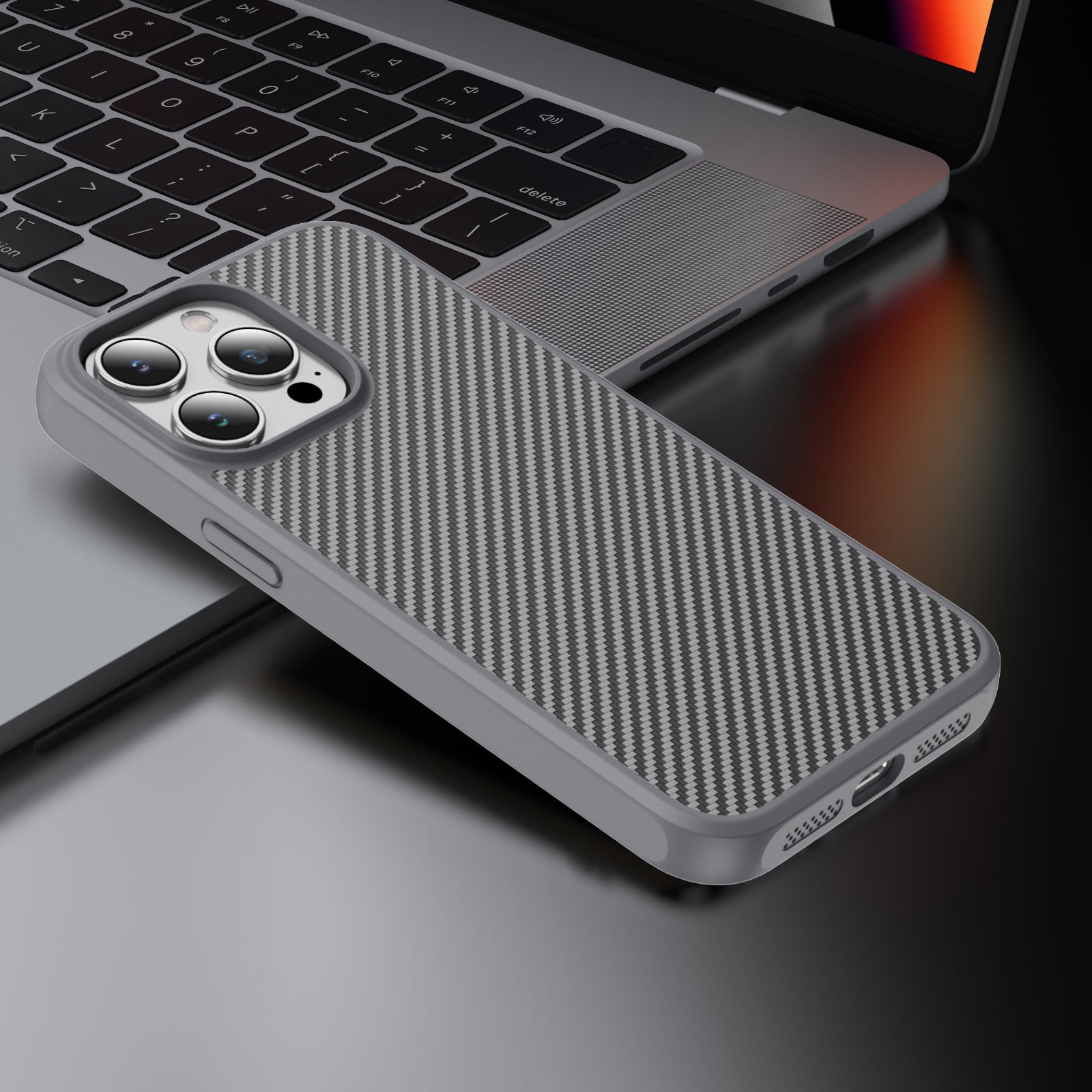 hawkeye-acrylic-tpu-combo-iphone-15-pro-carbon-fiber-case_5
