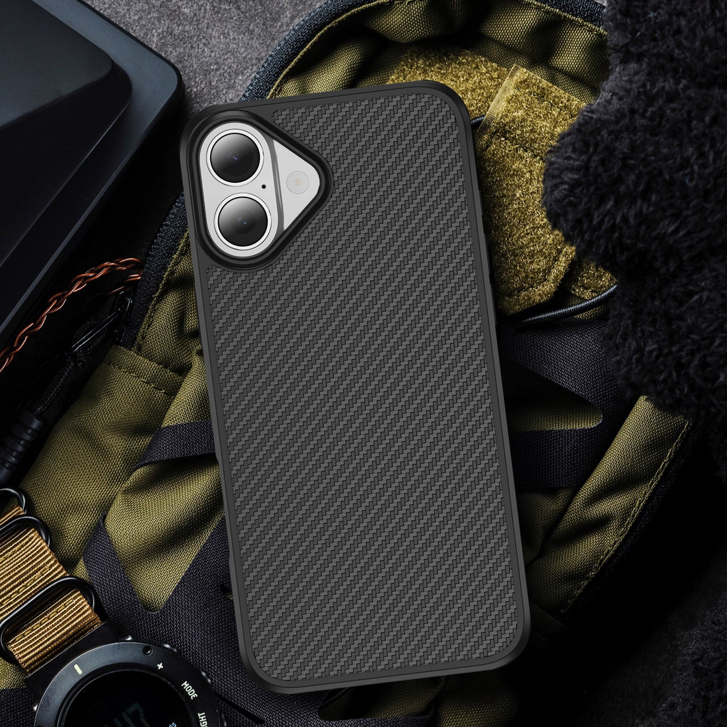 hawkeye-acrylic-tpu-combo-iphone-16-plus-carbon-fiber-case_6