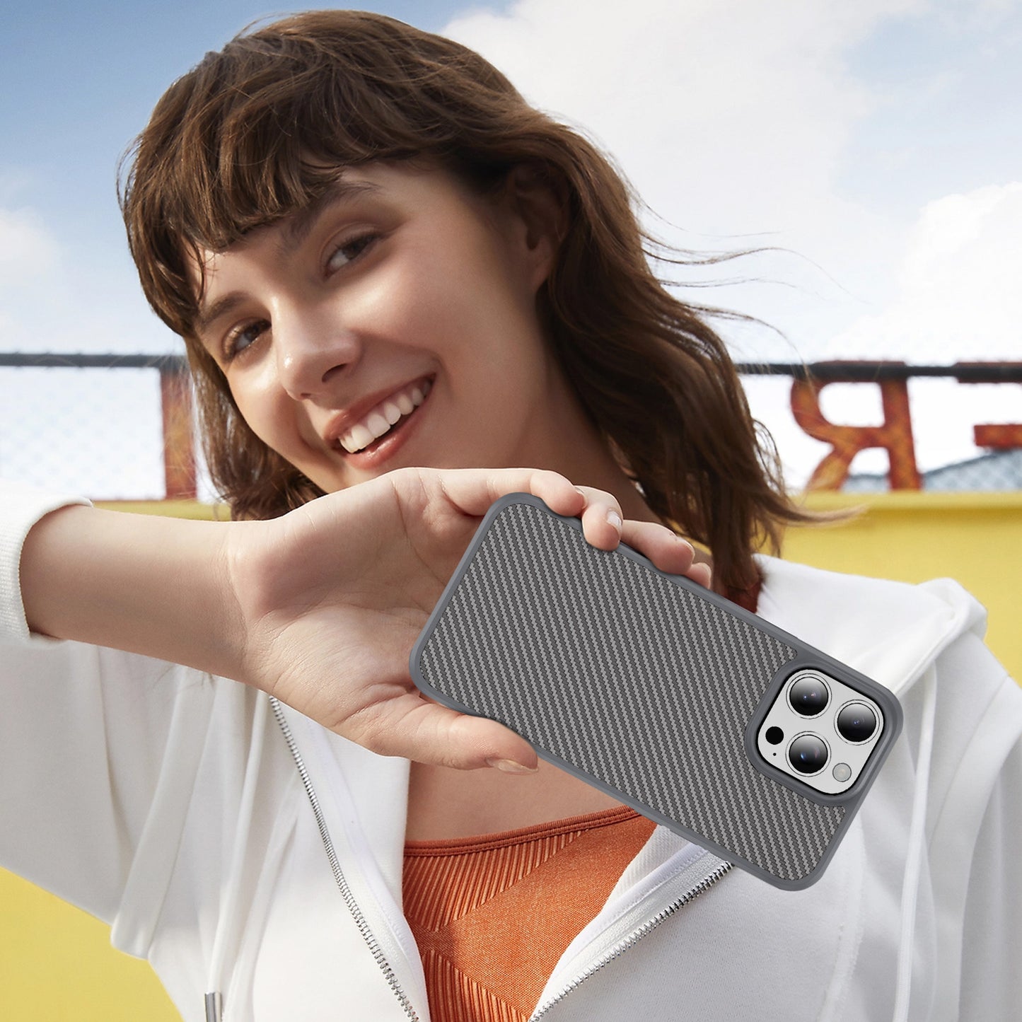 hawkeye-acrylic-tpu-combo-iphone-16-pro-carbon-fiber-case_11