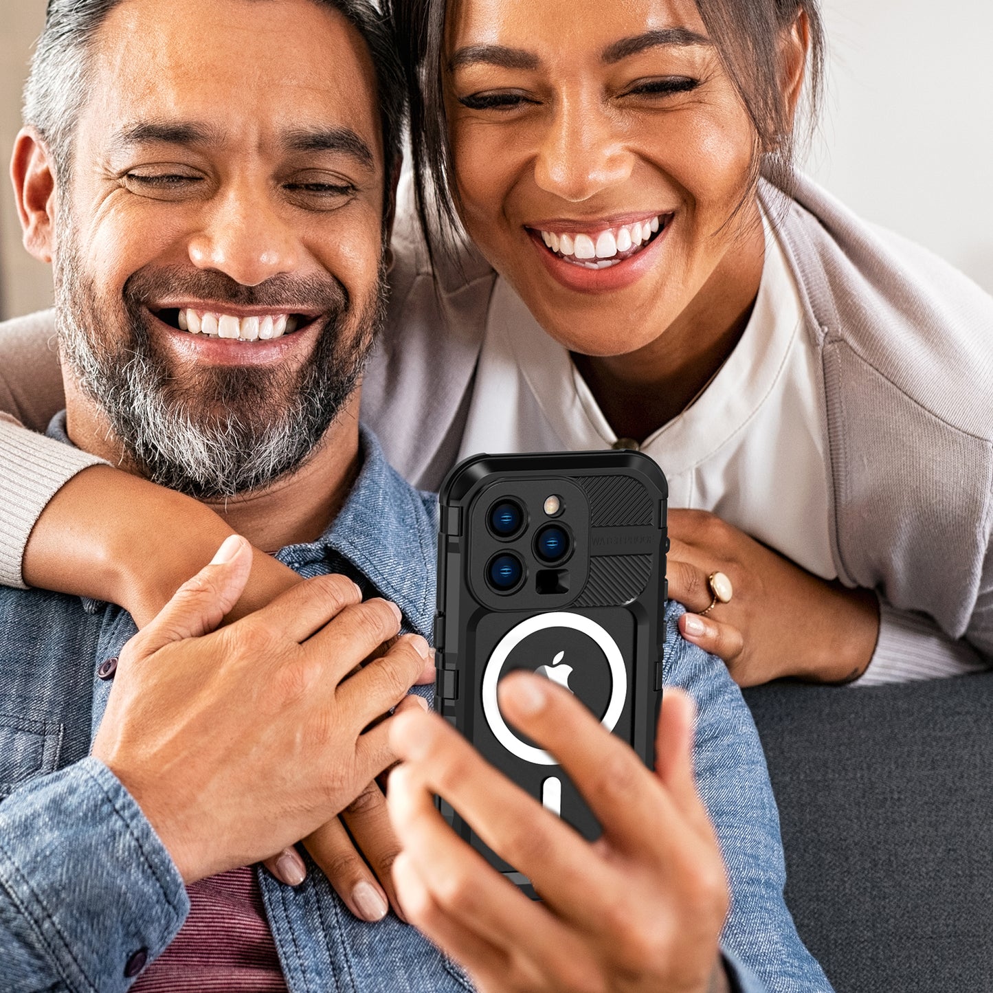 metal-magsafe-charging-iphone-14-pro-waterproof-case_6