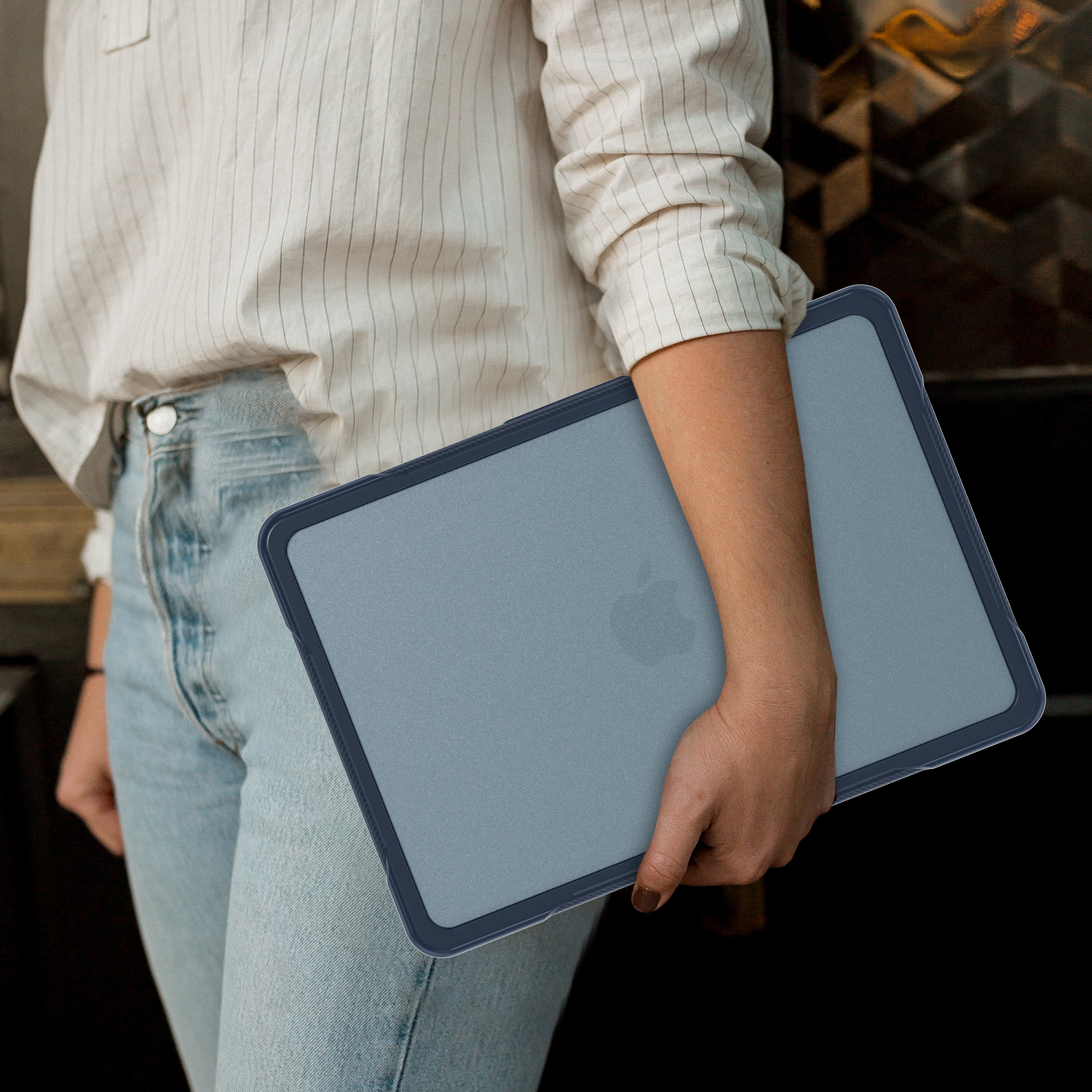 popeye-matte-clear-macbook-neo-13-case-full-body-protection_11