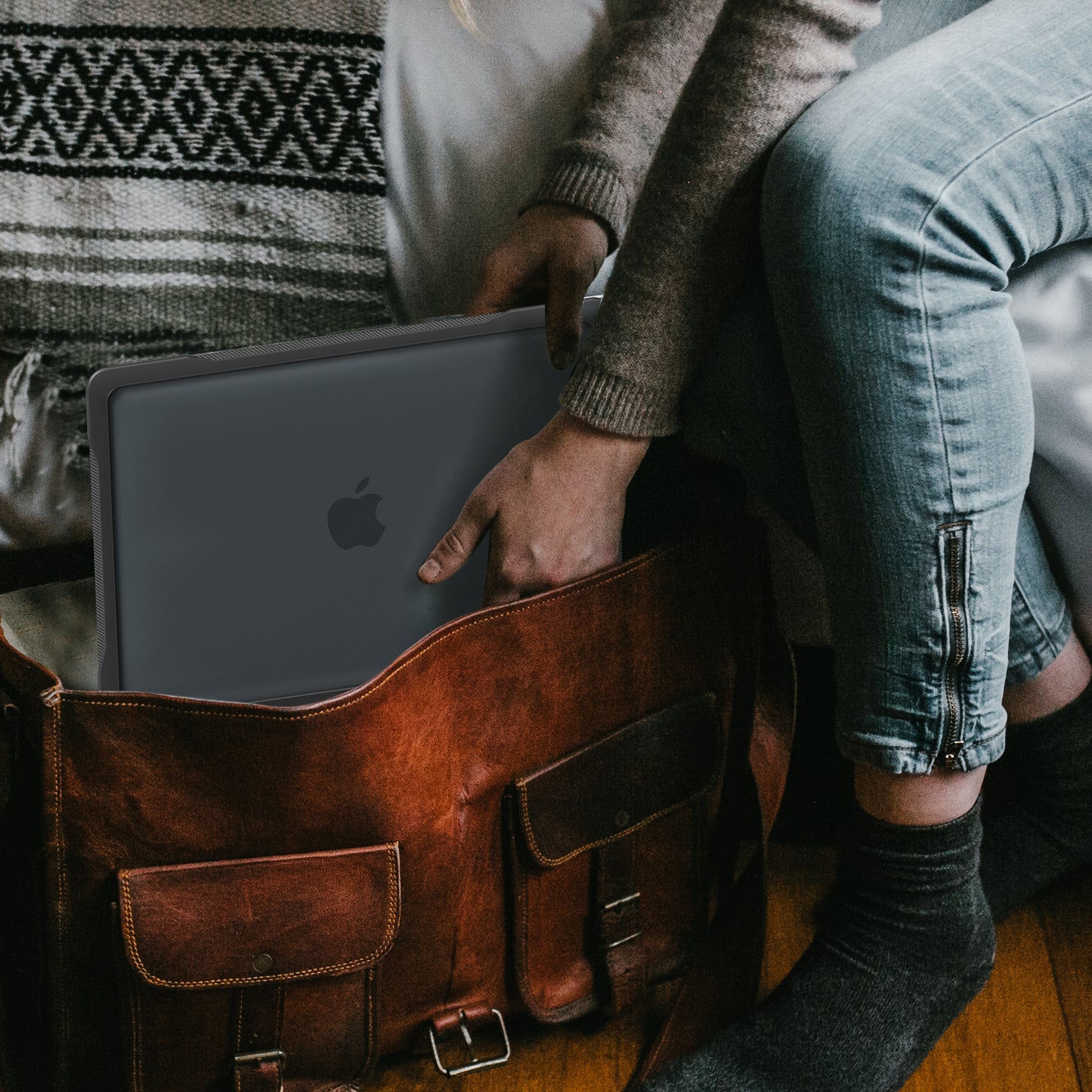 popeye-radiating-macbook-air-13-3-a2337-case-full-protection_16