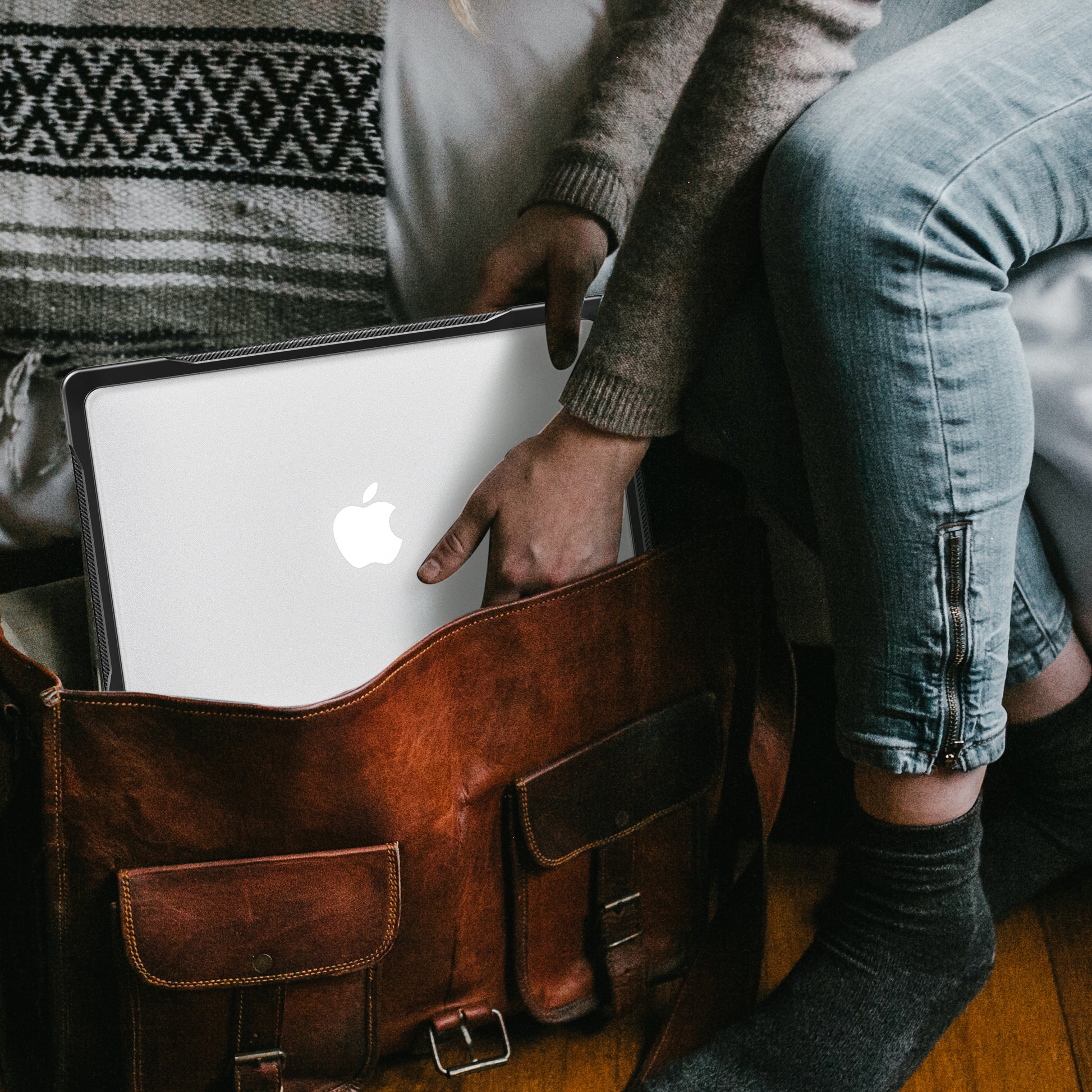 popeye-radiating-macbook-air-13-6-a3240-case-full-protection_15