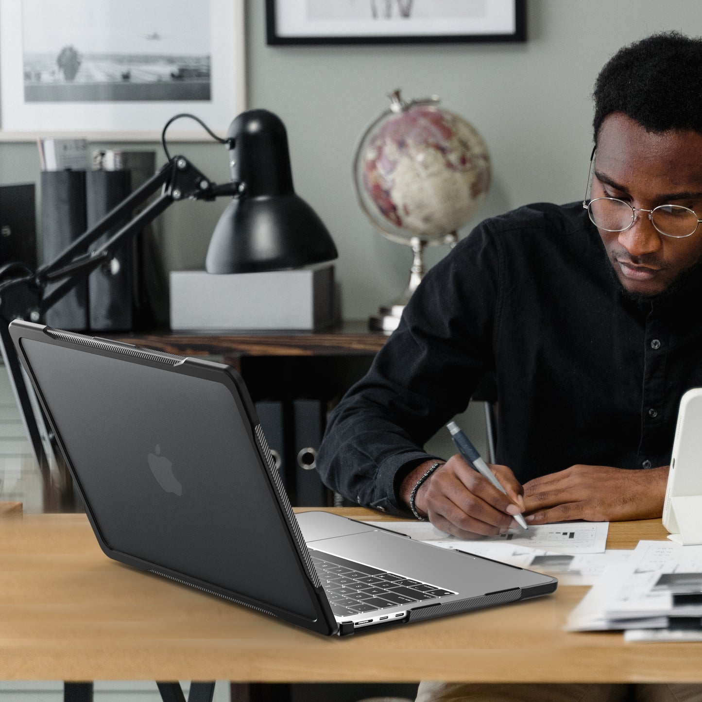 popeye-radiating-macbook-air-13-6-a3681-case-full-protection_11